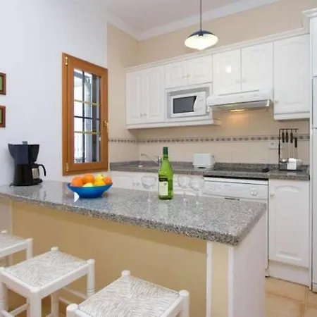 Daire Puerto Del Carmen Sleeps 6 Pool Wifi *